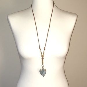 🏹 Marble pendant necklace